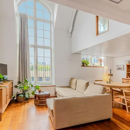 Exclusive Captivating 2Lvl 1Br Loft, Walworth